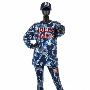 Ensemble femme : t-shirt en coton premium et legging en polyester et élasthanne, imprimé camouflage bleu par sublimation, logo brodé en chenille. - Product Image 1