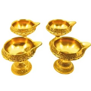 Diya ทองเหลืองขัดเงาดีไซน์คลาสสิกสไตล์ดั้งเดิมของตกแต่งบ้าน Diwali pooja - Product Image 6