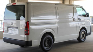 Tout Nouveau Hi Ace Van 2025, Mini-Bus, Toit Standard, Conduite à Gauche, Moteur Diesel 2.7L V4, Transmission Manuelle, 15 Places, Euro 6 - Product Image 3