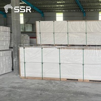 Moulures de plafond en bois de pin SSR, MDF, PVC pour la décoration intérieure et l'utilisation dans le bâtiment