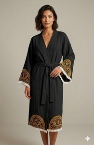 Kimono Verde Esmeralda Bordado con Flores, Vestido Largo Holgado Estilo Boho con Bordes Deshilachados, Ropa de Otoño - Product Image 5