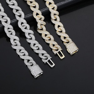 Cadena Cubana de Moissanita de Excelente Calidad y Diseño Moderno con Brillo Brillante para Hombres y Mujeres, Accesorios de Moda Disponibles para la Venta - Product Image 2
