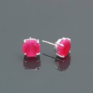 Boucles d'oreilles clous en calcédoine rose naturelle, argent sterling 925, faites à la main, style ethnique, certifiées IGI, bijoux pour femme - Cadeau d'anniversaire ou de fête - Product Image 5