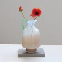 Vases en verre soufflé à la bouche Bixuan Modern, blanc brumeux, beige, orange, avec poignée, porte-fleurs, centre de table ludique pour mariage