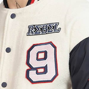 ผู้ผลิตจากปากีสถาน เสื้อแจ็คเก็ตเบสบอลทรงวาร์ซิตี้สำหรับผู้ชาย น้ำหนักเบา ขายดีที่สุด คอตั้ง ตกแต่งด้วยผ้าแบบแพทช์เวิร์ค สั่งซื้อจำนวนมาก สไตล์สตรีทแวร์ - Product Image 6