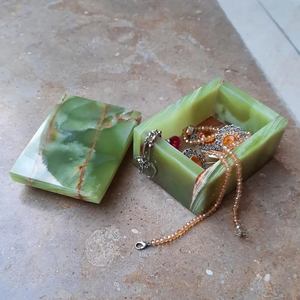 Caja de Joyería de Ónix Verde Hecha a Mano con Acabado de Alto Brillo, Elegante Caja de Almacenamiento de Joyas y Caja de Regalo de Lujo para Compradores Mayoristas - Product Image 1