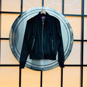 Blouson universitaire en laine noire pour homme avec fermeture triple boutonnage, col montant, style décontracté pour l'hiver, imprimé lettres/animaux, style urbain - Product Image 1