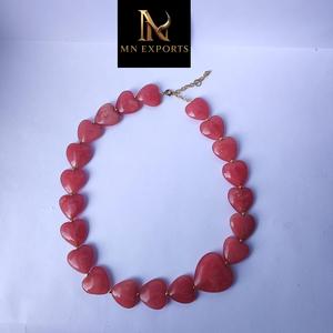 MN EXPORTS MNE-276 Collier en résine perlée avec pendentif cœur en perle naturelle, fait main, plaqué or, style chrétien vintage, pour fête - Product Image 6