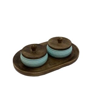 Vente flash : Ensemble de 2 bols en fer avec finition émaillée, design classique, avec couvercles en bois et plateau de service pour les occasions de mariage et de fête - Product Image 1