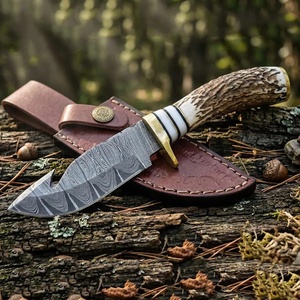 Cuchillo de Caza de Acero de Damasco Hecho a Mano por A&M ENTERPRISES, Mango de Asta de Ciervo, Grado Industrial, Supervivencia, Utilidad, Profesional, Camping, OEM - Product Image 3