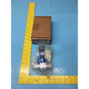 Régulateur de pression AMAT 3800-01237 0-60 PSIG 1/4" - Équipements et pièces semi-conductrices de renommée mondiale à la fois fiables et durables - Product Image 4