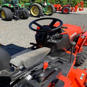 Venta al por Mayor de Tractor B2301 4WD con Motor Diésel, Caja de Cambios y Bomba para Agricultores, 42 HP, Alta Productividad y Fácil Mantenimiento - Product Image 4