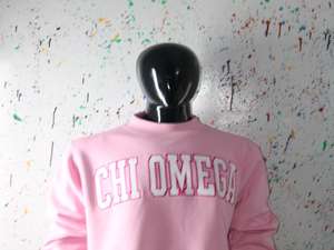 Sweat-shirt à col montant CHI OMEGA PINK 100% BLANC avec broderie appliquée, col large, CLUSH SPORTS - Product Image 4