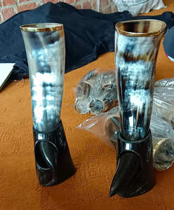 Cuerno para Beber de Guerrero Medieval con Borde de Latón, Nuevo Diseño para Festivales Históricos Medievales y Renacentistas y Reenactaciones Históricas - Product Image 3