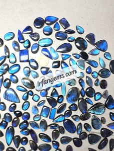 ลาบราดอไรต์สีน้ำเงินคัดสรรพิเศษแบบคาโบชอง, ลาบราดอไรต์สีน้ำเงินธรรมชาติสำหรับทำเครื่องประดับ, จี้หุ้มลวด - Product Image 1