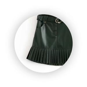 Nouvelle jupe en cuir rouge taille haute tendance pour femme – Coupe ajustée sexy – Jupe en similicuir – Idéale pour les soirées et le quotidien - Product Image 4