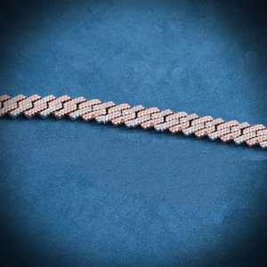 Collar de Moissanita con Cadena Figaro de Plata 925 Chapada en Oro Rosa de 14 MM, Diseño Geométrico con Micro Pavé, Unisex, de Lujo, para Uso Diario - Product Image 2