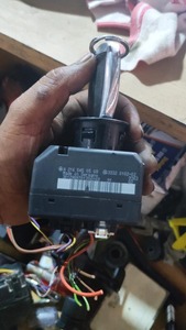 สวิตช์กุญแจสตาร์ทอิเล็กทรอนิกส์ W221 C216 รุ่นขายดี A2165450508 ปี 2007-2013 โมดูลควบคุมสวิตช์สตาร์ทอิเล็กทรอนิกส์สำหรับรถยนต์ - Product Image 4