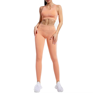 ชุดโยคะผู้หญิงระบายอากาศได้ดี ปรับแต่งได้ พร้อมโลโก้ด้านหน้า แห้งเร็ว เลกกิ้งเอวกลาง 3 ชิ้น ผ้าสแปนเด็กซ์/ไนลอน ความยาวระดับเข่า - Product Image 1