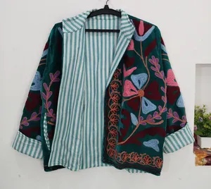 Chaqueta Boho Chic de Terciopelo Verde Menta con Bordado Suzani y Vibrante Trabajo de Hilo Floral, Abrigo de Moda para Mujer Otoño Invierno - Product Image 4