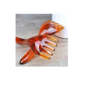 Peine de masaje de resina ecológico para una rutina de cuidado del cabello saludable y estimulación suave del cuero cabelludo para uso diario - Product Image 1