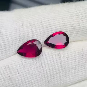 Par de turmalinas rosas naturales en forma de pera de 9.28 quilates, buena calidad con brillo AAA, perfectas para pulir y formar un hermoso elemento para uso en joyería. - Product Image 1