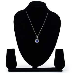 Elegante Collar Clásico con Colgante de Zafiro en Plata 925, Diseño de Flor con Halo de Diamantes de Corte Brillante Redondo, Conjunto de Joyería para Mujer para Boda - Product Image 2