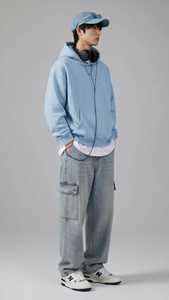 Sweat-shirt à capuche oversize bleu clair pour homme, pull-over décontracté uni avec poche avant - Product Image 2