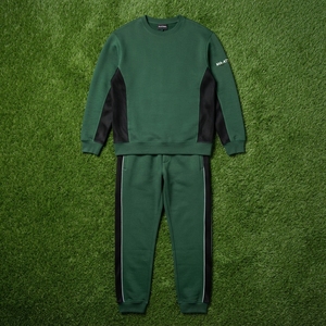 ชุดเสื้อสเวตเชิ้ตคอกลมสีเขียวเข้มสำหรับผู้ชาย กางเกงจ็อกเกอร์ แต่งแถบข้างตัดสี สไตล์ลำลองแนวสตรีทแวร์ เสื้อผ้าเข้าชุด - Product Image 6