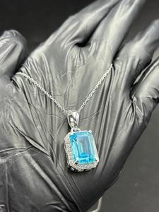 Colgante de cristal azul con corte esmeralda o topacio, colgante de plata 925, colgante con halo de diamantes, colgante delicado para regalos de cumpleaños para mujeres - Product Image 6