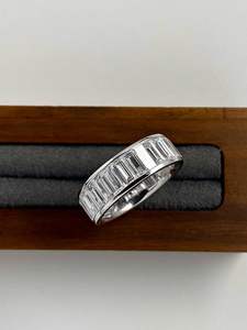 Bague éternelle complète en moissanite taille baguette pour femme, en argent 925 original, cadeau charmant pour anniversaire ou pour amies - Product Image 3