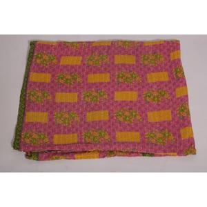 ผ้าห่มคันธาทำมือ ลายดอกไม้สไตล์วินเทจ ผ้าฝ้ายอินเดีย โบโฮ ผ้าคลุมเตียง ผ้าห่มสองด้าน ของตกแต่งบ้าน ของขวัญ - Product Image 4