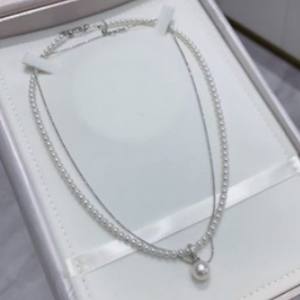 Collier en argent S925 avec pendentif en forme de gourde et perle d'eau douce naturelle à forte luminosité, luxe simple, mode de niche - Product Image 1