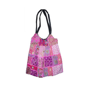 Bolso bandolera vintage surtido con parches bordados, estilo bohemio, para festivales, viajes, hecho a mano, colorido - Product Image 1