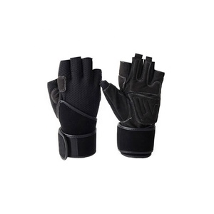 Guantes de entrenamiento de gimnasio personalizados para ejercicios y levantamiento de pesas con material personalizado y de la mejor calidad. - Product Image 3