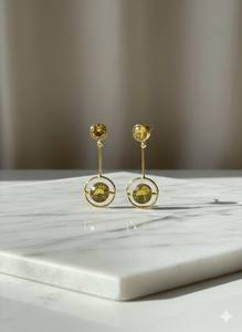 Pendientes Geométricos de Plata de Ley 925 con Baño de Oro de 14K y Cristal Amarillo Citrino, Joyería Ligera - Product Image 3