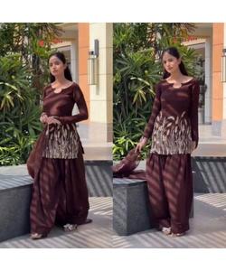 Traje Salwar Kameez Tradicional Indio-Pakistaní de Faux Gorgette con Dupatta Estampada, Vestidos de Novia - Product Image 1