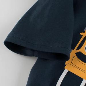 T-shirt en maille respirante – Vêtements de sport légers et ventilés - Product Image 5