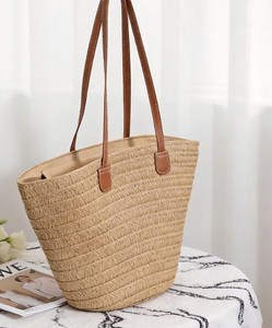 Sac en paille fait main avec poignées en cuir |   Sac à main en raphia d'été |   Sac à main pour les vacances à la plage - Product Image 3