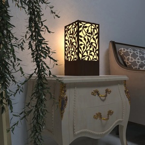 Lámpara de Mesa Moderna con Diseño de Hojas Cortadas con Láser, Luz Nocturna Decorativa de Lujo para Sala de Estar o Dormitorio - Product Image 4