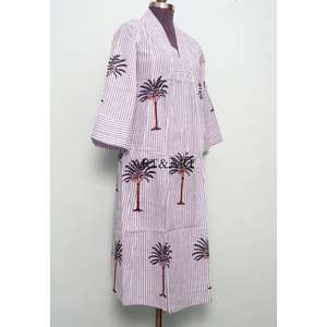 Robe maxi ample pour femme, légère, écologique, en coton respirant et lavable, imprimé palmiers, élégante, col en V, manches 3/4 - Product Image 5