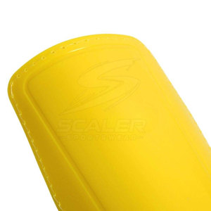 สนับแข้งฟุตบอลสำหรับผู้ใหญ่ วัสดุ EVA น้ำหนักเบา ออกแบบตามหลักสรีรศาสตร์ ชั้นบุนุ่มเพื่อการใช้งานที่สบาย - Product Image 4