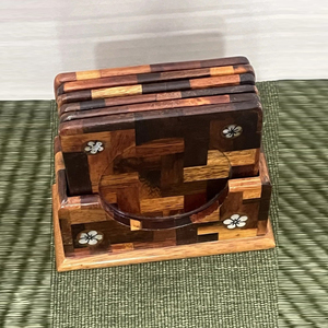 Ensemble de sous-verres carrés en mosaïque de bois faits à la main avec support, motif floral, sous-verres pour boissons, décoration de table, objet artisanal - Product Image 4
