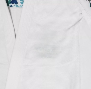 Kimono de Jiu-Jitsu Brasileño Personalizado de Primera Calidad, 450GSM y 350GSM, Tejido de Perlas, 100% Algodón, Aprobado por la IBJJF - Product Image 3