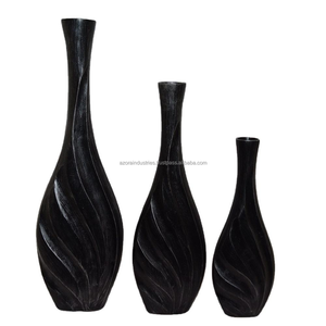 Floreros decorativos de aluminio fundido de diseño antiguo con recubrimiento en polvo de color bronce negro con forro de Azora Industries - Product Image 1