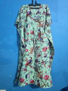 Caftán indio hecho a mano de algodón con estampado de pájaros, vestido ligero con estampado de pájaros, ropa de playa cómoda, estilo bohemio. - Product Image 2