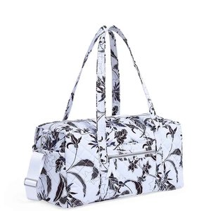 Custom Logo Sublimation Printed Duffle Bags Waterproof Gym Sports Travel Duffel Bag Large Capacity with Pocket - Product Image 2