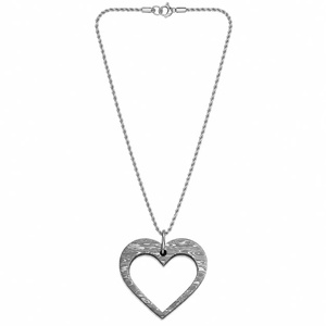 Collar con Colgante de Corazón de Acero de Damasco Hecho a Mano con Diseño Texturizado Recortado, Regalo para el Día de San Valentín - Product Image 1