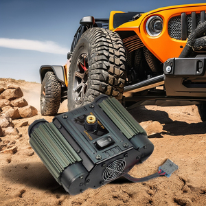 Compresseur d'air portable robuste <span class=keywords><strong>à</strong></span> double cylindre en métal pour voitures tout-terrain - DC 12V avec double moteur et kit de <span class=keywords><strong>gonflage</strong></span> - Product Image 1