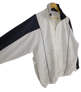 Conjunto de Pantalones Deportivos y Chaqueta de Nylon con Parches Personalizados para Hombre, al por Mayor, Resistentes al Viento y Transpirables, con Opciones de Tallas Grandes - Product Image 3